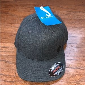 New with Tags COLUMBIA flex-fit fitted cap
